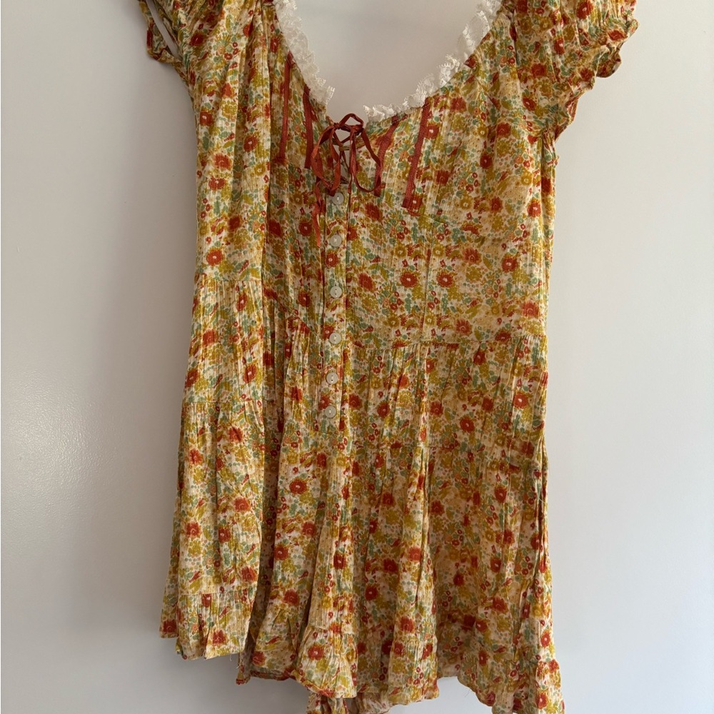 NWT Urban Outfitters UO Floral Lilly Tie-Front Playsuit Romper Print Lace M